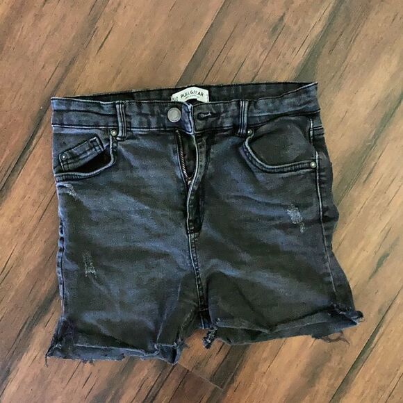 NEW ASOS Pull & Bear Washed Black Distressed Denim Jean Shorts Size XS - Picture 1 of 3